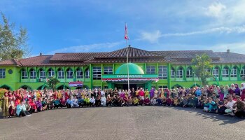 Segenap Civitas Akademika  IAIN SAS Babel Gelar Upacara HUT RI Ke-79 Tahun 2024