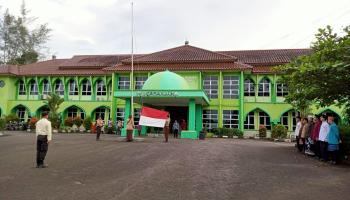 Upacara Hardiknas IAIN SAS Babel Berlangsung Khidmat