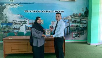 UPT Perpustkaan IAIN SAS Babel Terima Hibah Al Qur'an Terjemah Bahasa Banjar
