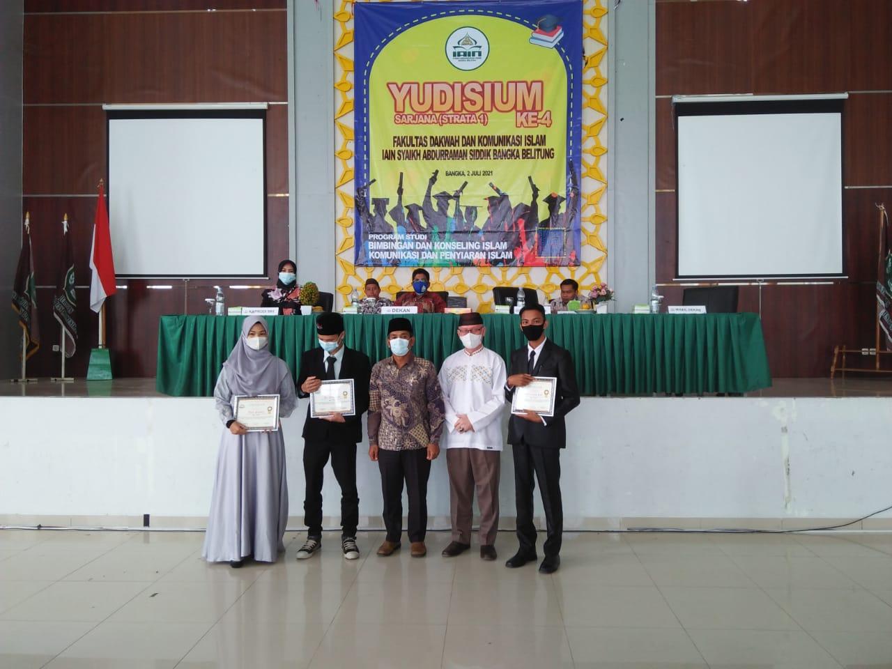 Terapkan Protokol Kesehatan, FDKI IAN SAS Babel Yudisium 19 Sarjana