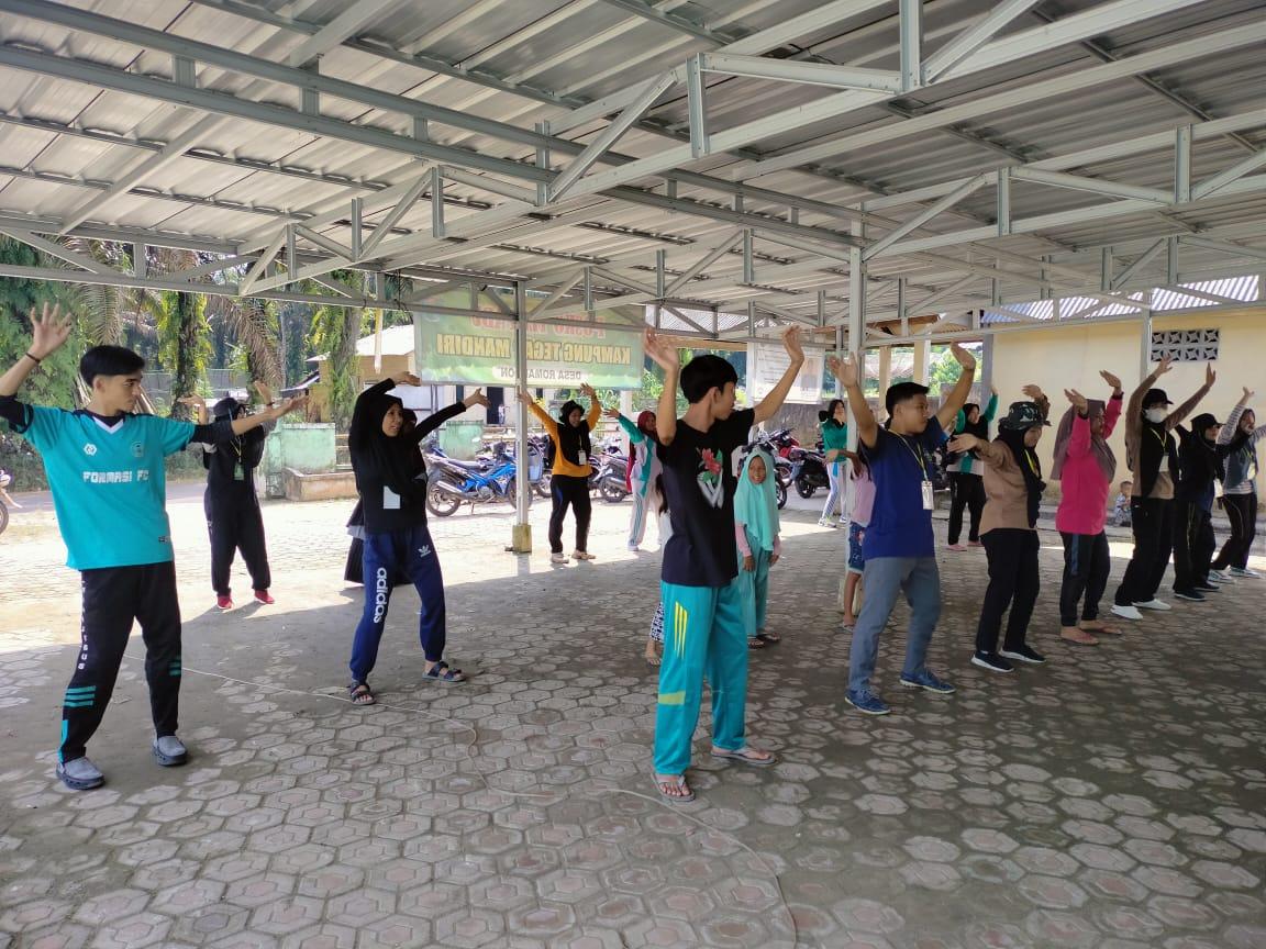 Mahasiswa KKN IAIN SAS Bangka Belitung Desa Ramadhon Senam Aerobic dan Ikuti Pembinaan KB Bersama Warga.