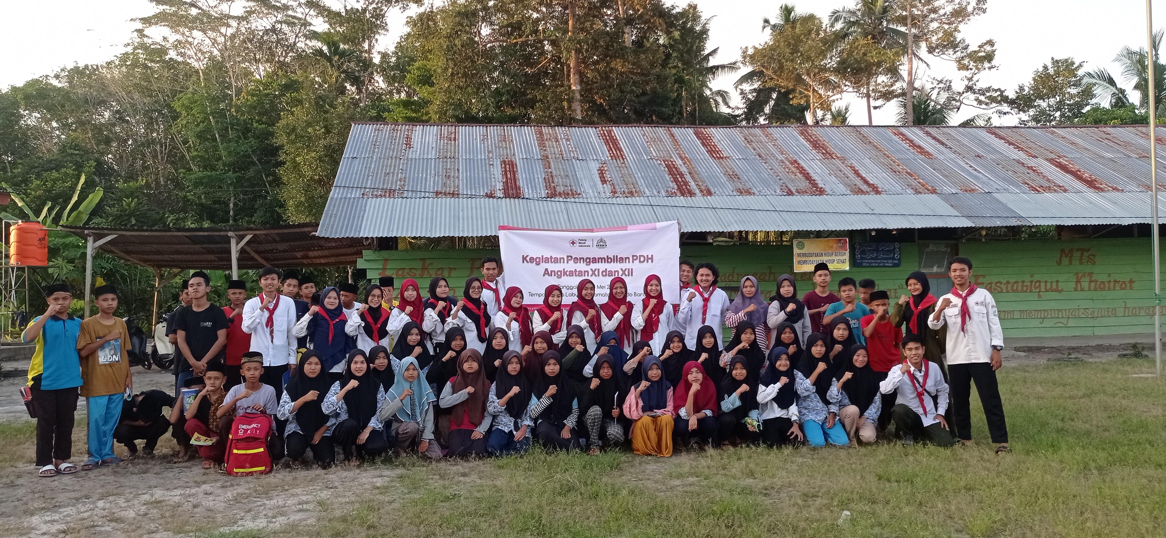 UKK KSR PMI Unit IAIN SAS Bangka Belitung Gelar Kegiatan Pengambilan PDH Angkatan XI dan XII