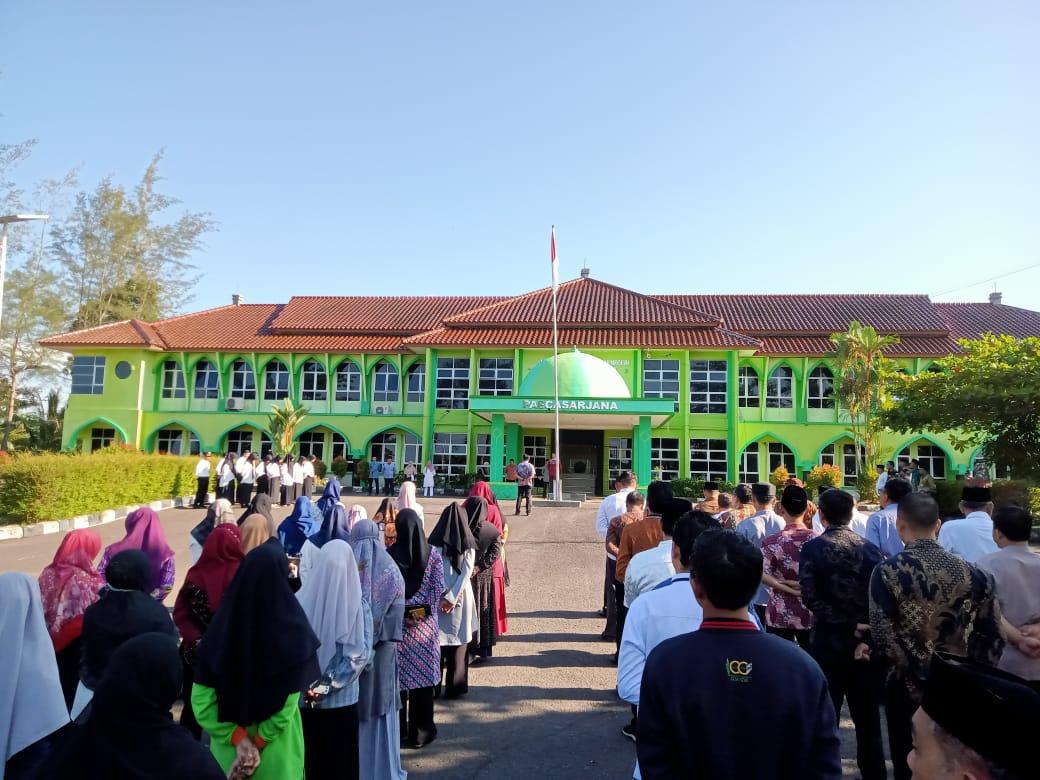 Wakil Dekan FSEI Tekankan 5 Budaya Kerja Kemenag pada Apel Bulanan