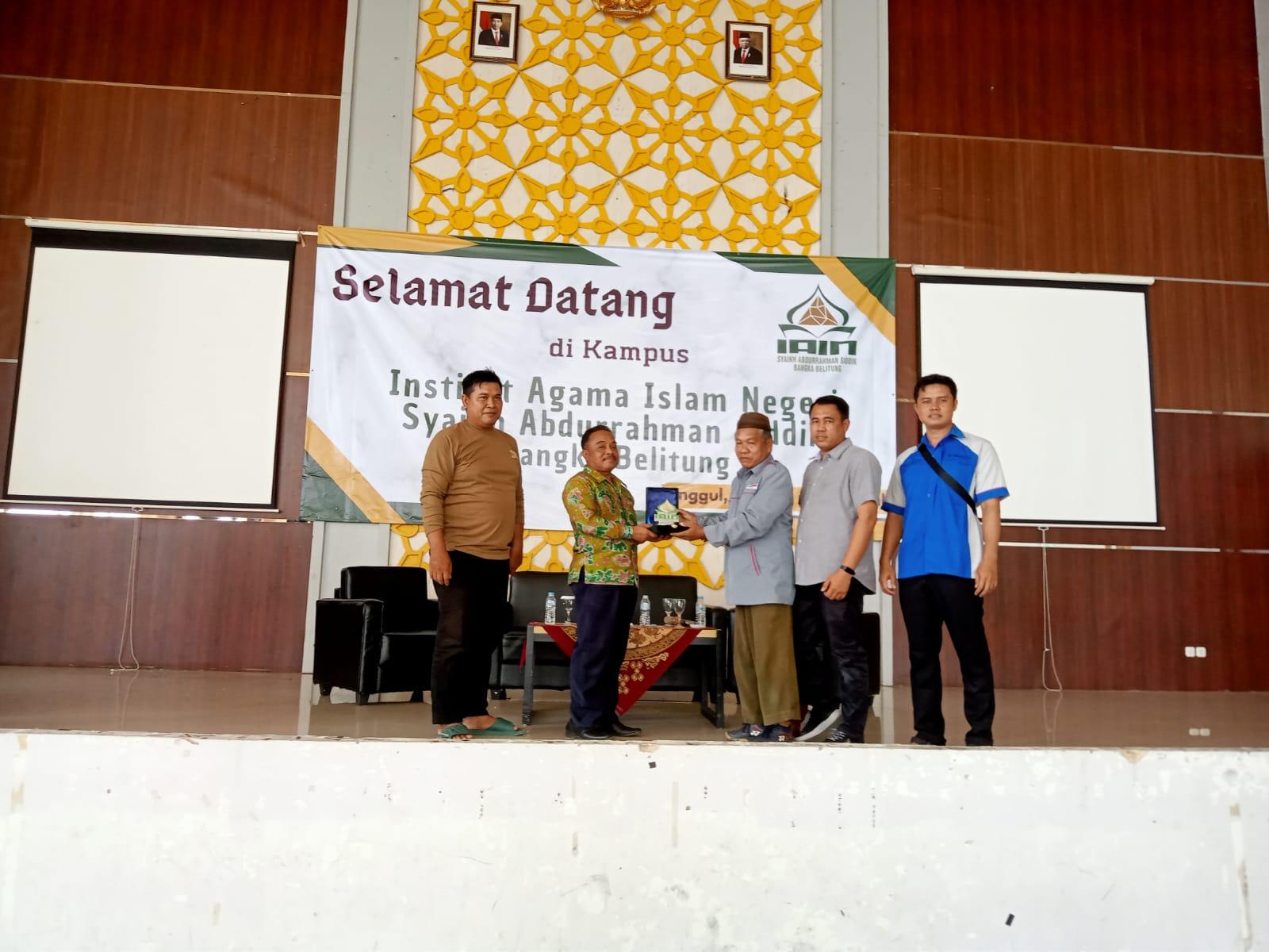 Wujudkan Rasa Ingin Tahu, Madrasah Aliyah Ikhlas Beramal Kundi Sambangi IAIN SAS Babel